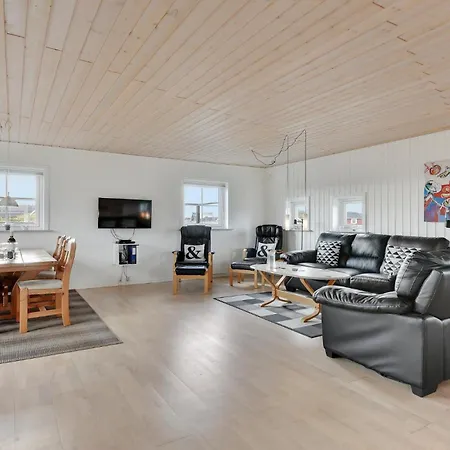 Hvide Sande 24 Semesterbostad *